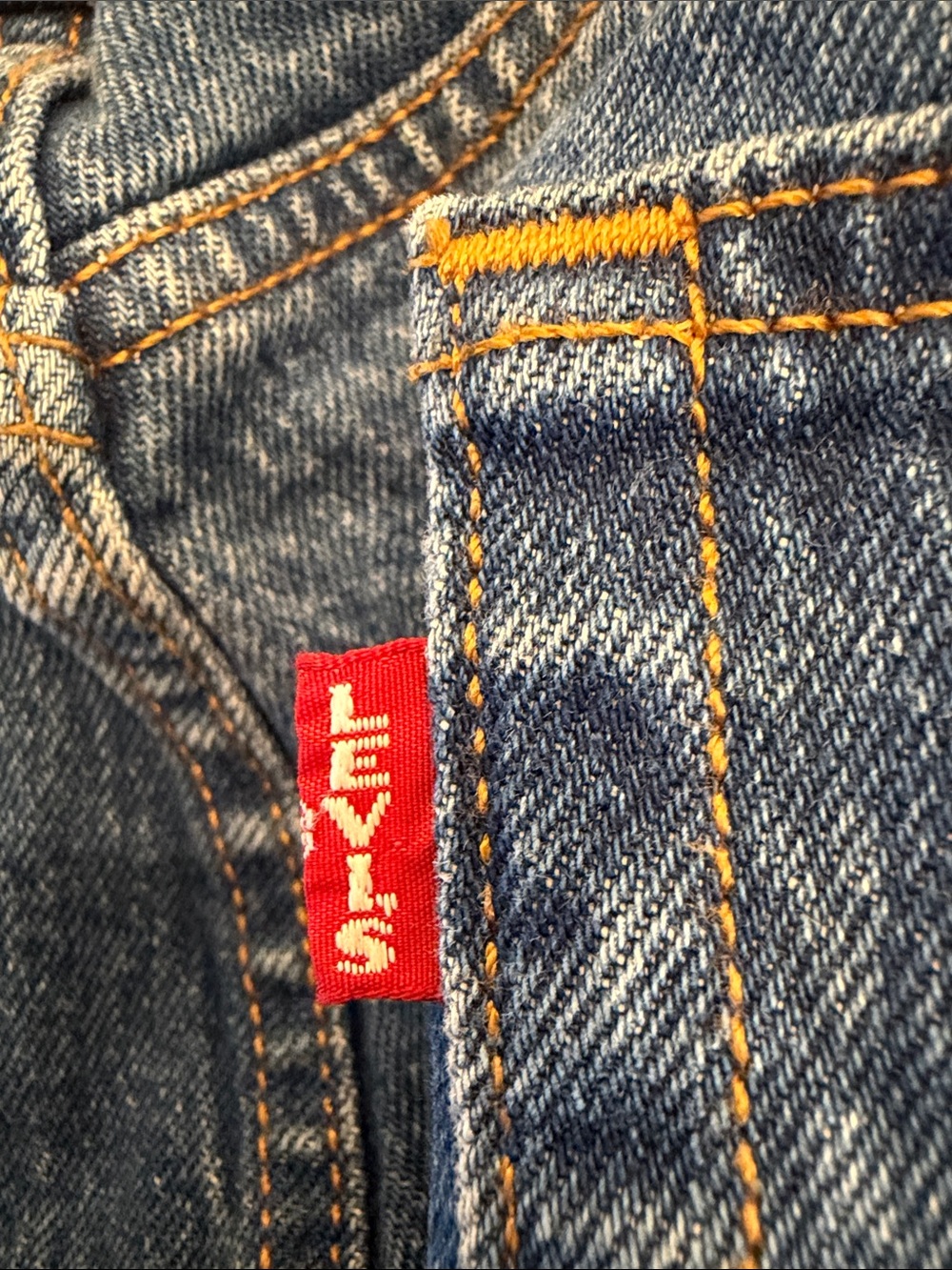 LEVI’S 501 24W - Original Cropped Women's Jeans (Plus Size)